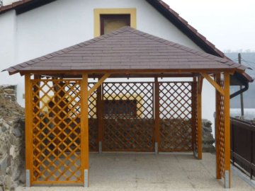 Otevřený zahradní altán - Beroun, listopad 2011