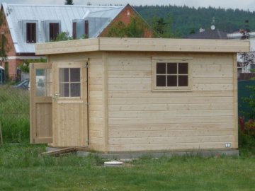 Zahradní domek s rovnou střechou - Tábor, červen 2012