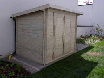 Zahradní domek Kris s upravenými dveřmi