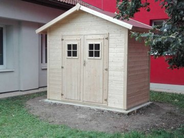 Domek bez povrchové úpravy - Slaný, srpen 2021