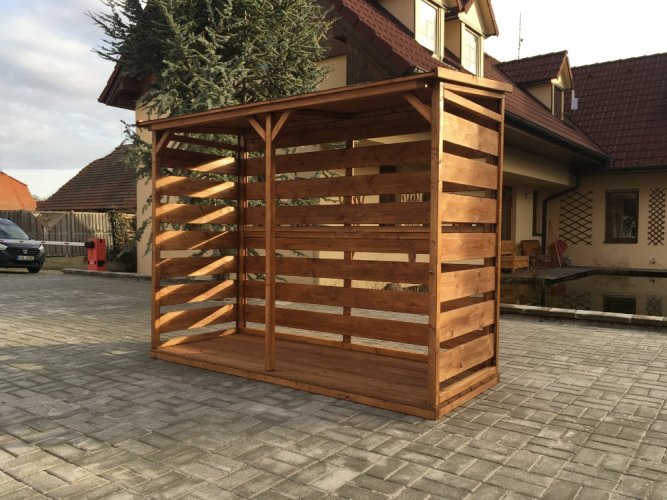 Přístřešek na dřevo (5)
