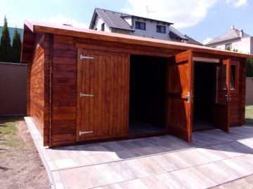Montáž dřevěné garáže Moa srpen 2022