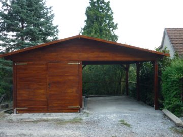 Garáž a garážové stání Berggren jsme panu Karlovi montovali v zrcadlovém provedení